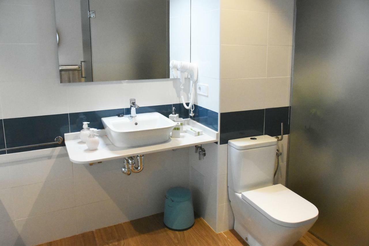 Ardales Loft Apartment Екстериор снимка